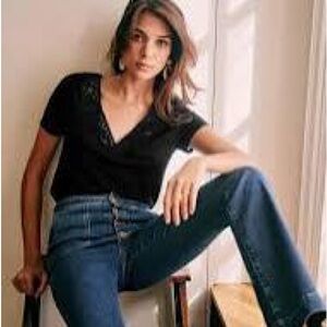 Sezane Mina T-shirt linen in black. Size XS